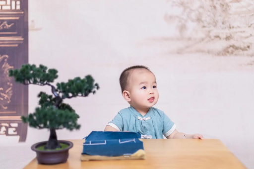 汝州三个月宝宝抬头不稳 汝州三个月宝宝抬头不稳